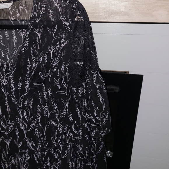 Zara Blouse - Picture 4 of 10